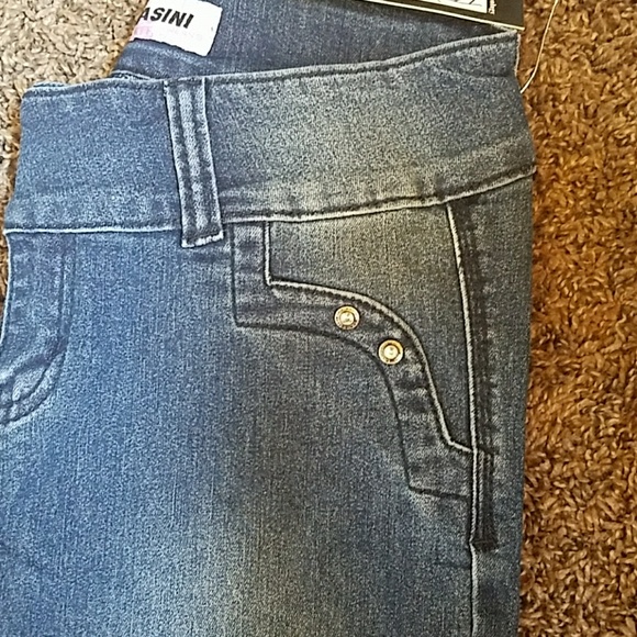 LAMASINI JEAN'S - Picture 3 of 6